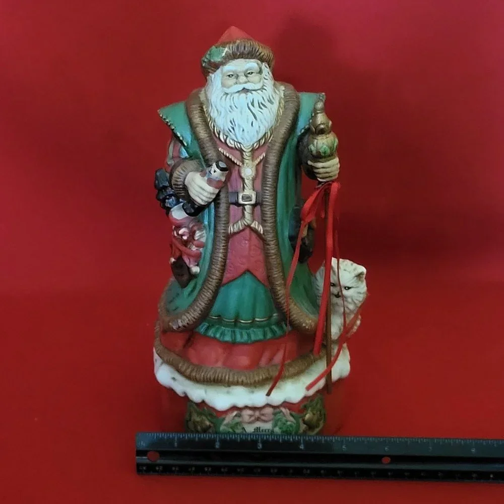 VTG Porcelain Santa Musical Plays Santa Claus Is Coming To Town Merry Ole Soul I